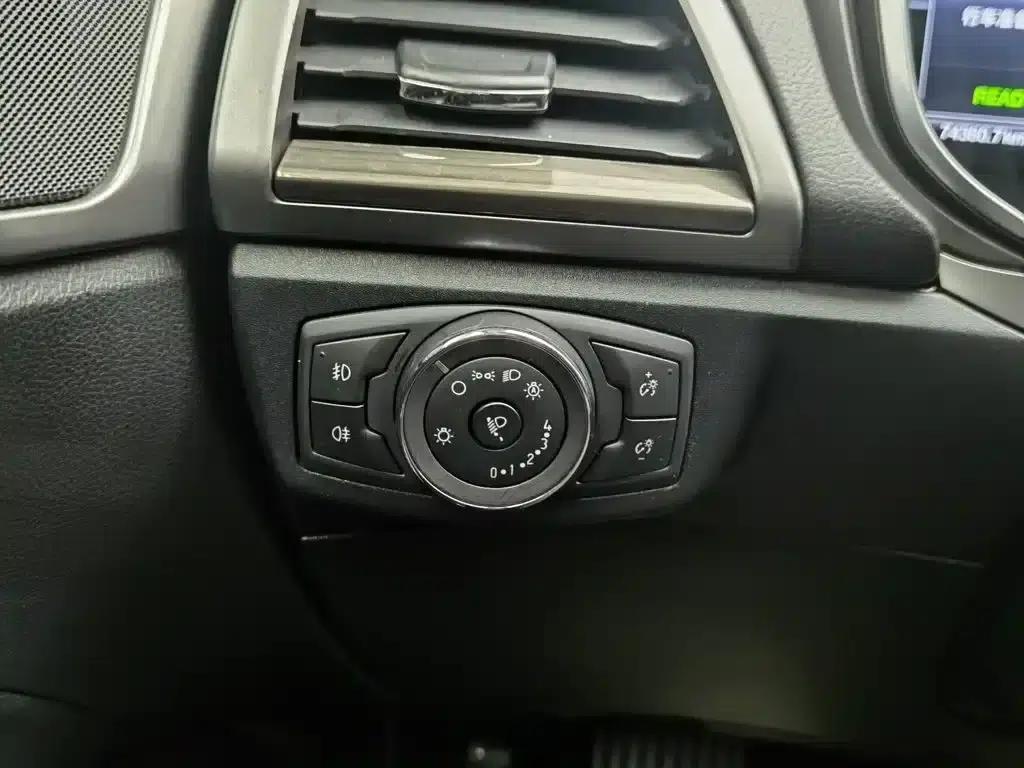 Mondeo PHEV 2018 2.0 PHEV Intelligent Control Fashion Model (National VI Emission Standard) — миниатюра 21