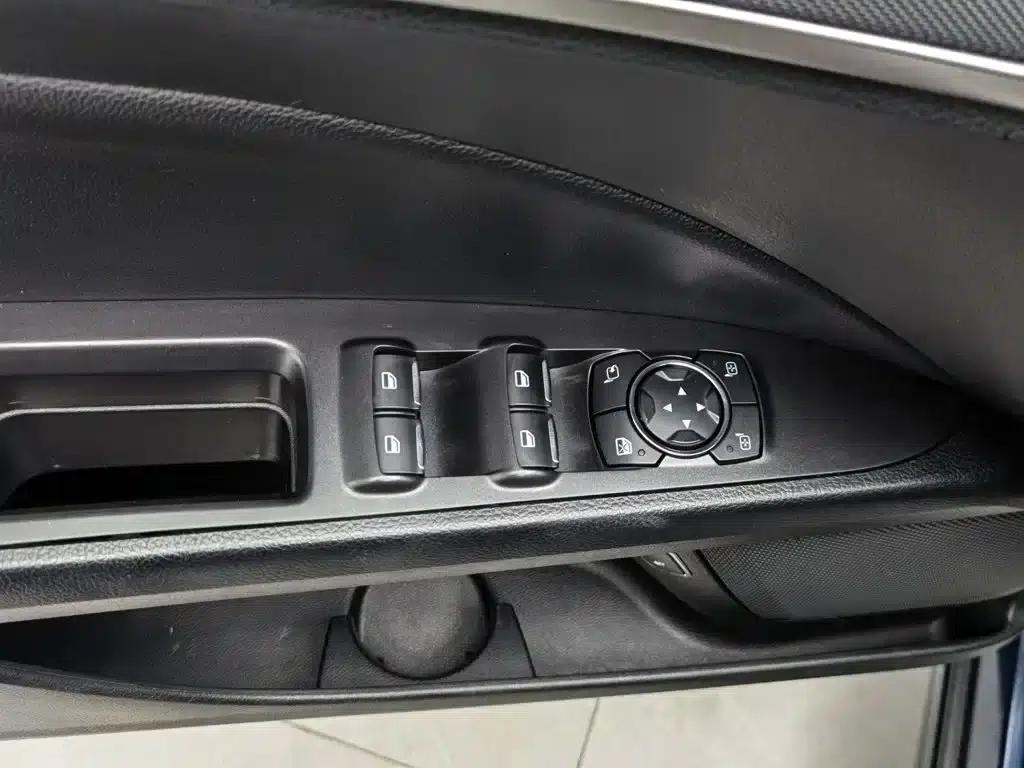 Mondeo PHEV 2018 2.0 PHEV Intelligent Control Fashion Model (National VI Emission Standard) — миниатюра 9