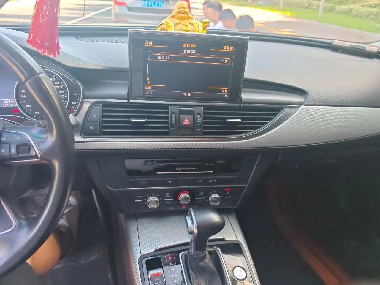 Audi A6L 2012 TFSI Standard Model — миниатюра 13