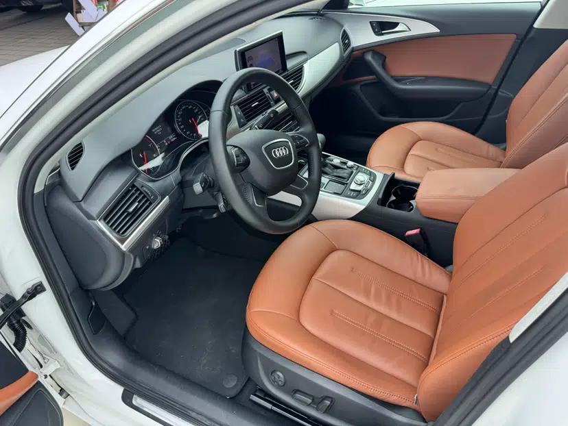 Audi A6L 2015 TFSI Millionth Anniversary Intelligent Model — миниатюра 30