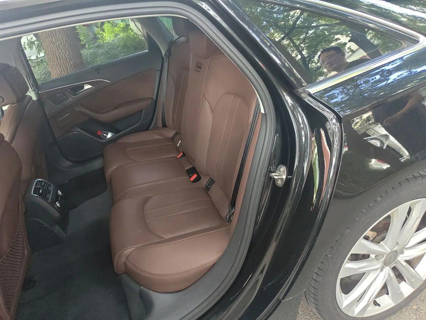 Audi A6L 2018 30th Anniversary Edition 45 TFSI quattro Luxury Model — миниатюра 17
