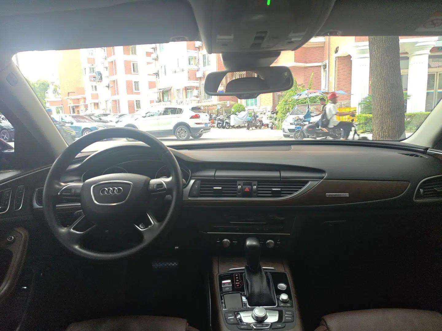 Audi A6L 2018 30th Anniversary Edition 45 TFSI quattro Luxury Model — миниатюра 18