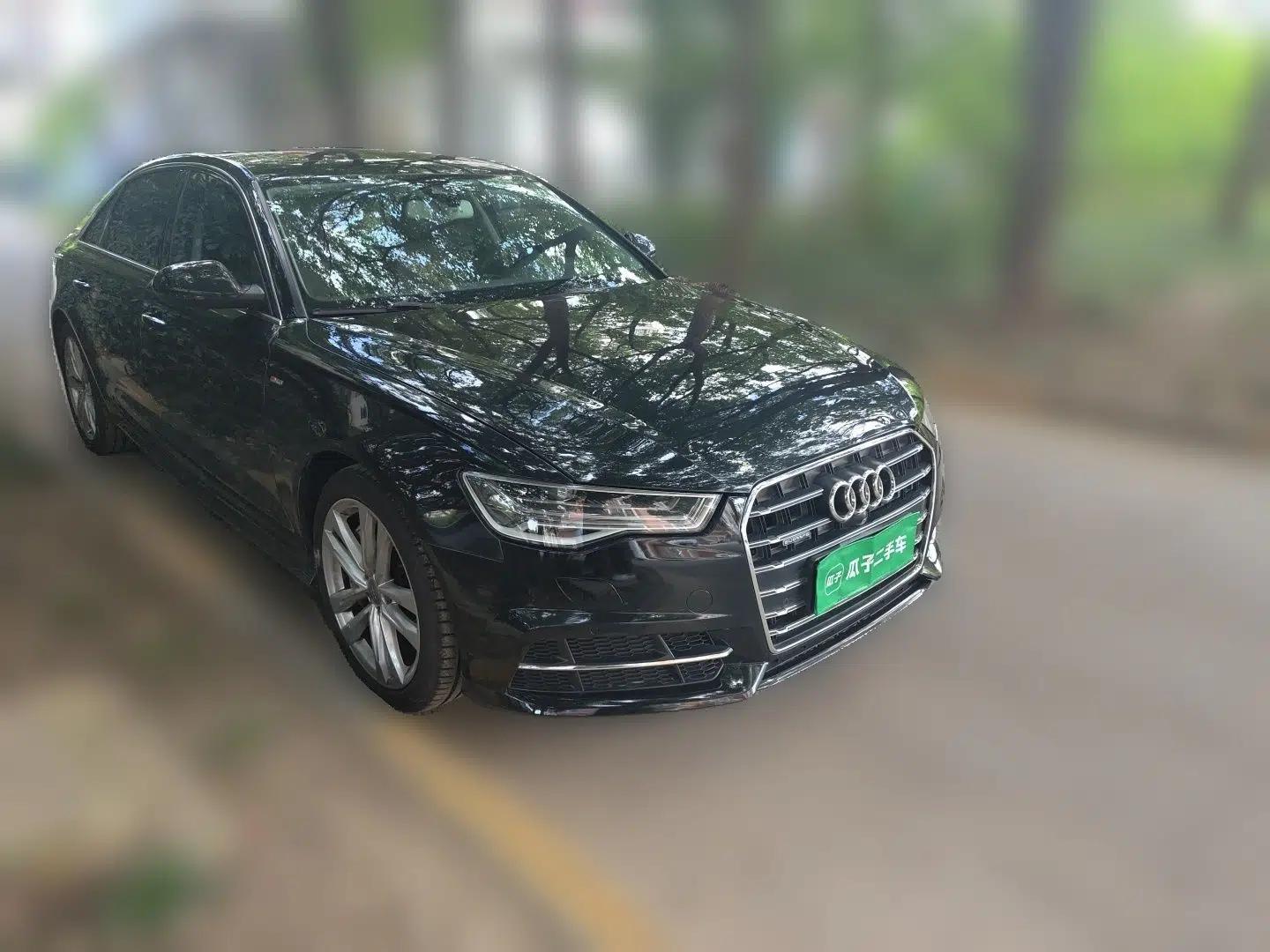 Audi A6L 2018 30th Anniversary Edition 45 TFSI quattro Luxury Model — миниатюра 3