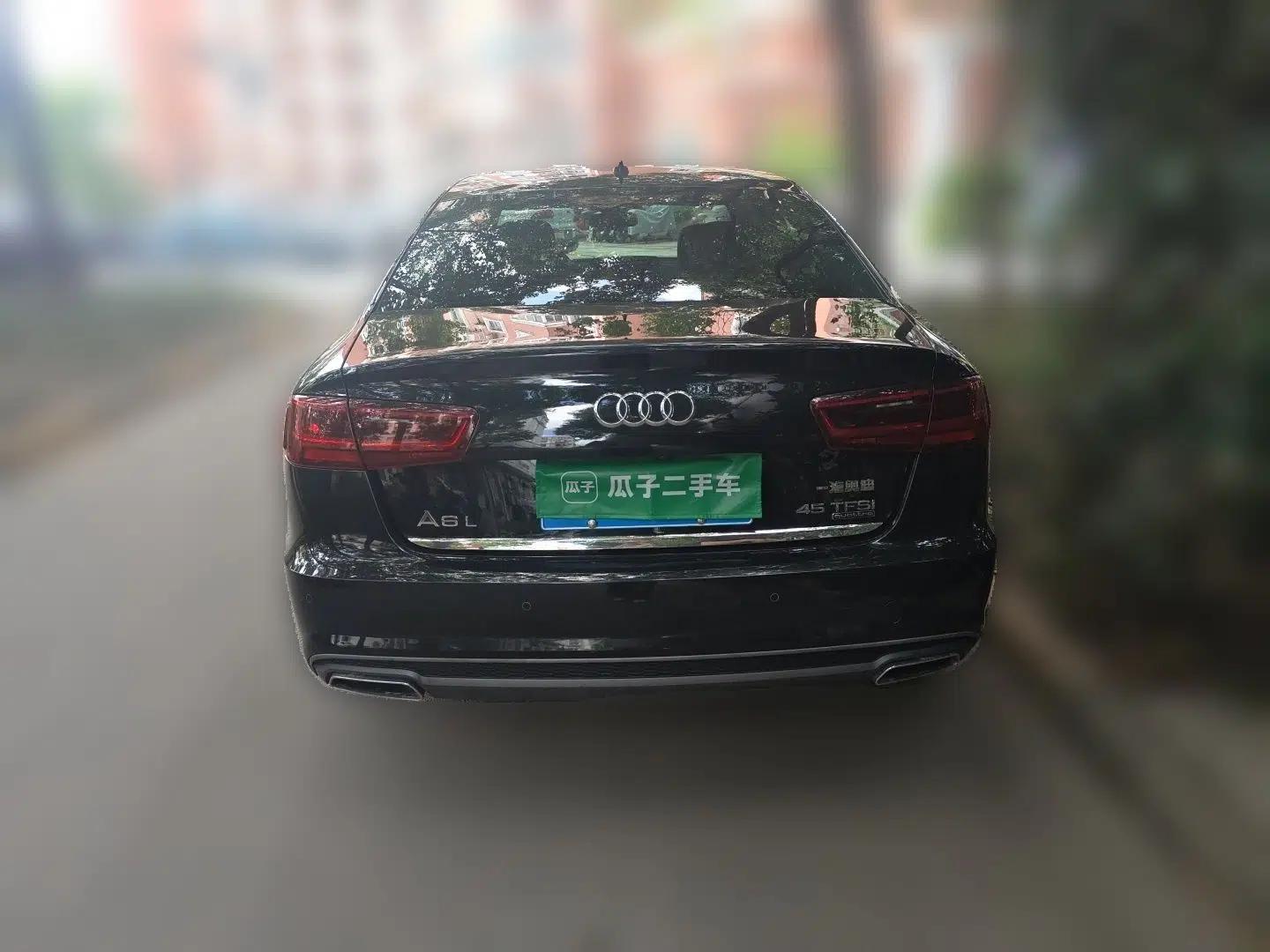 Audi A6L 2018 30th Anniversary Edition 45 TFSI quattro Luxury Model — миниатюра 5