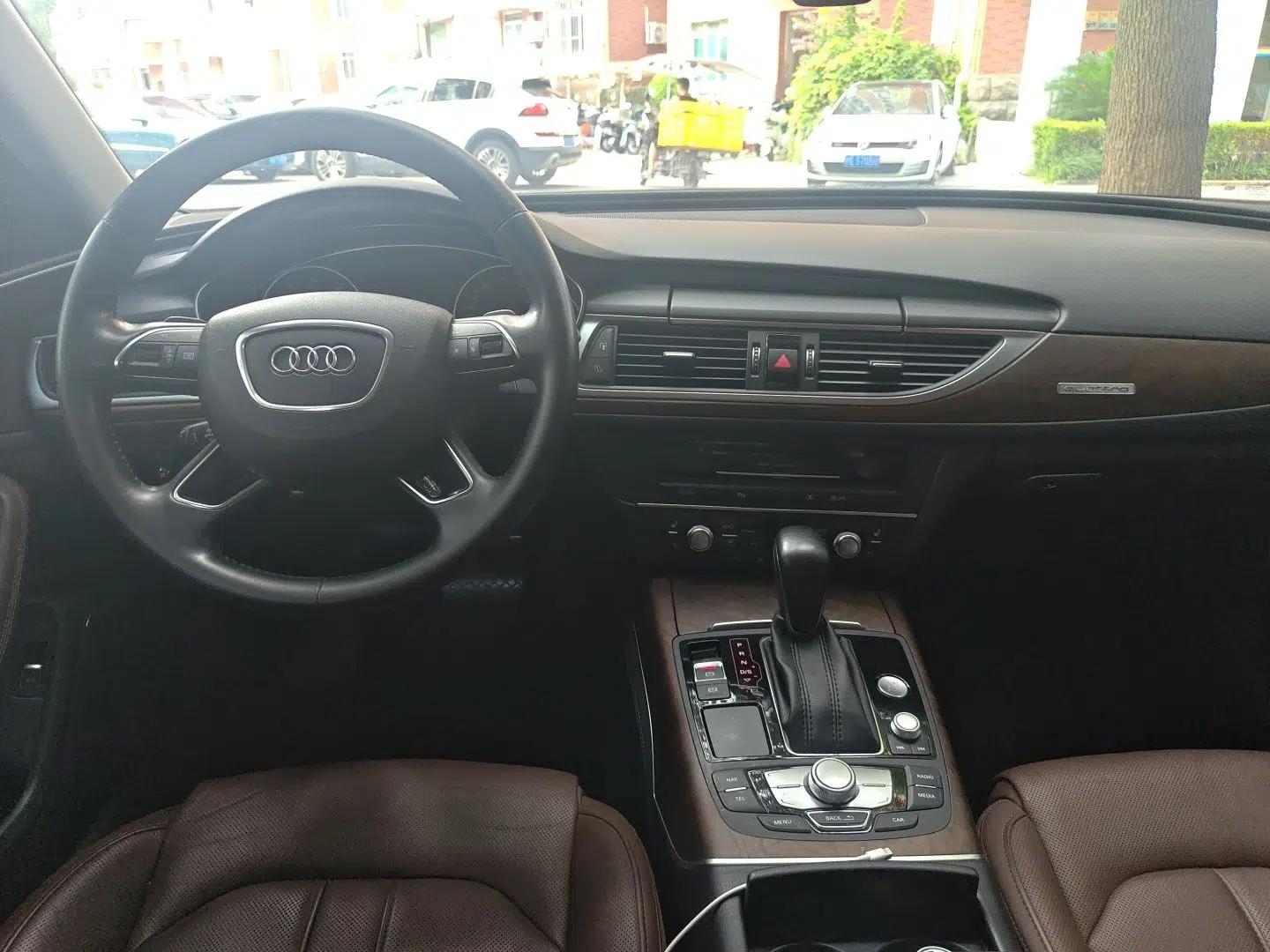 Audi A6L 2018 30th Anniversary Edition 45 TFSI quattro Luxury Model — миниатюра 9