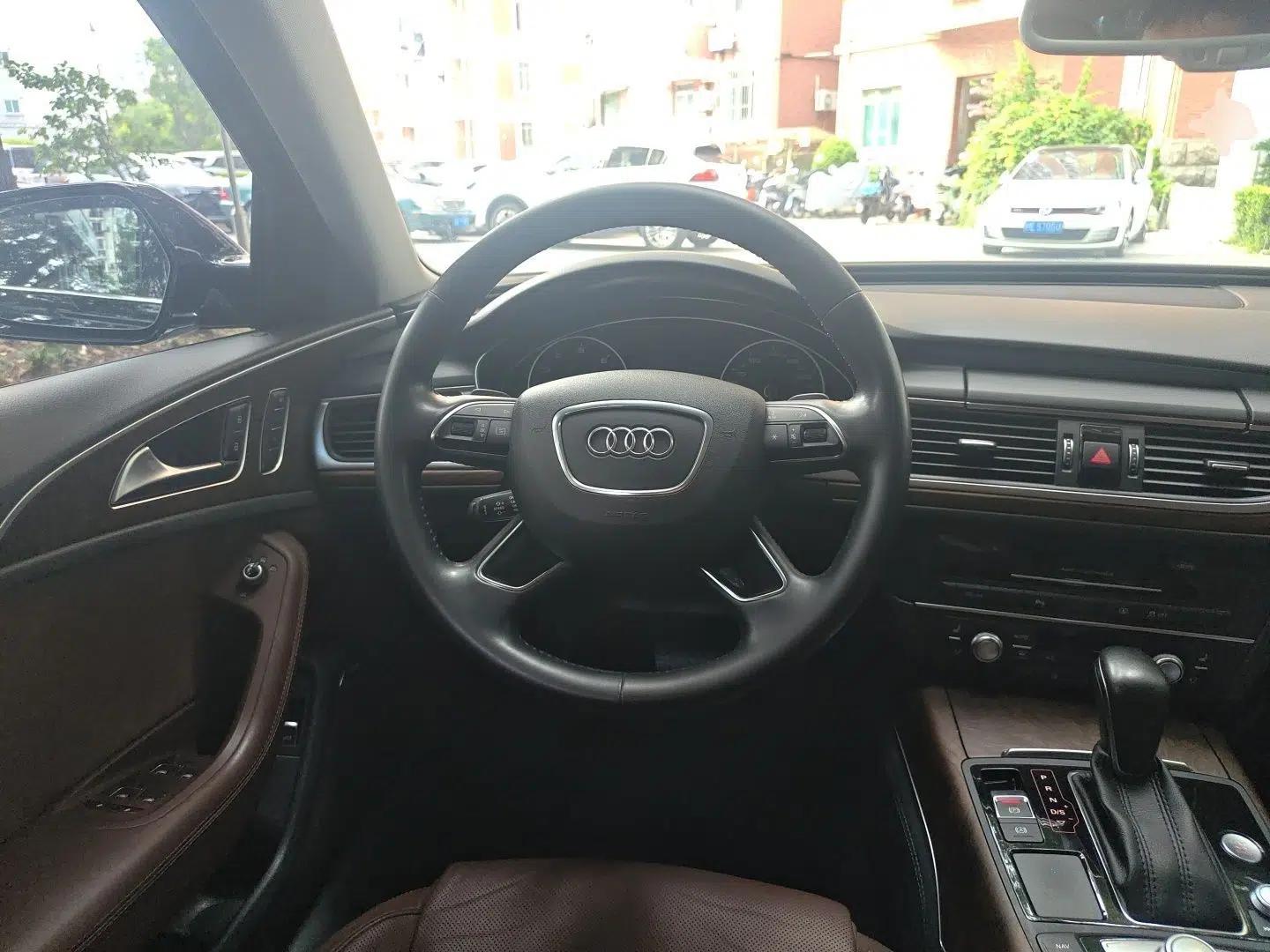 Audi A6L 2018 30th Anniversary Edition 45 TFSI quattro Luxury Model — миниатюра 10