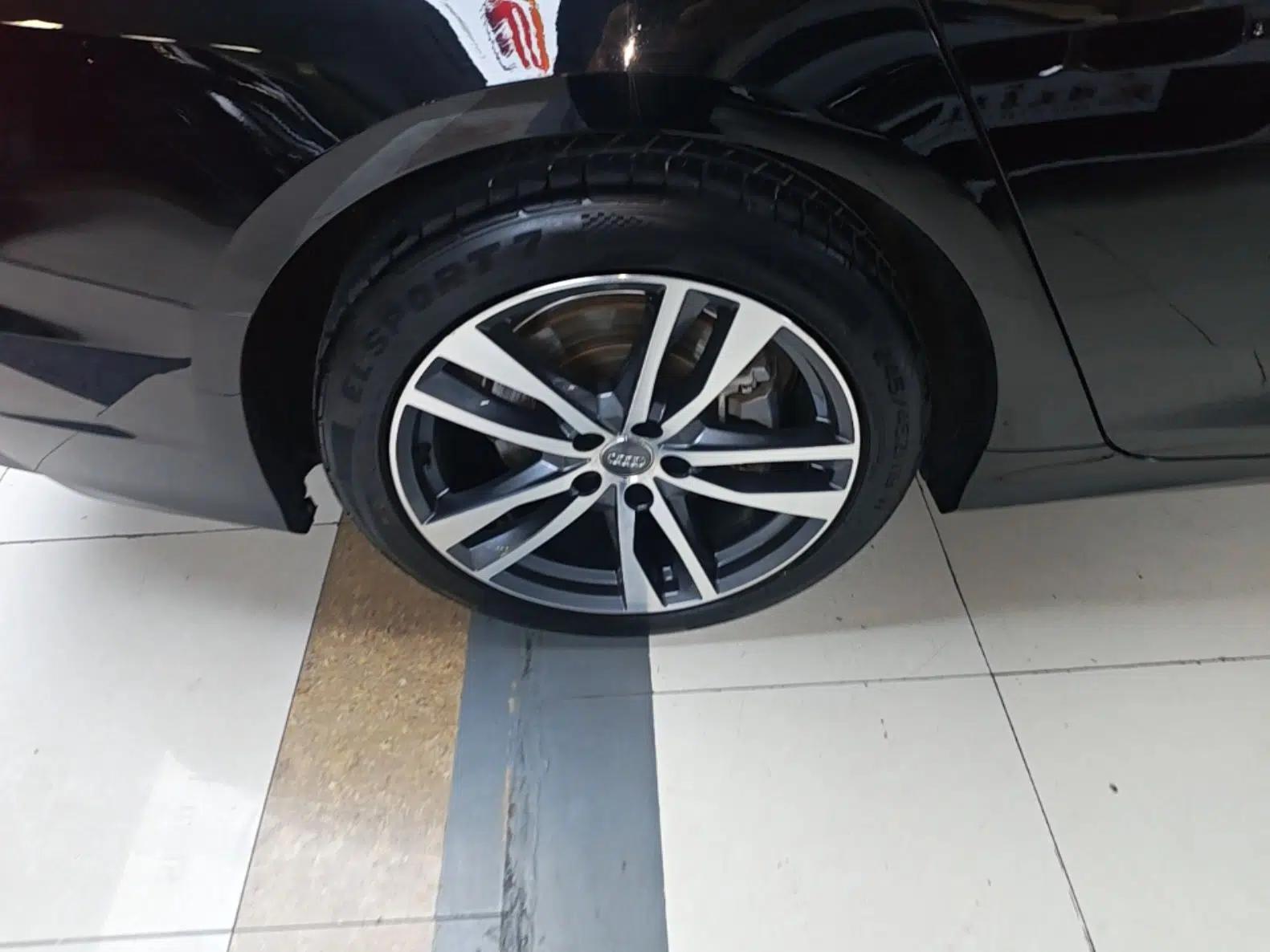 Audi A6L 2021 40 TFSI Luxury Dynamic Edition — миниатюра 11