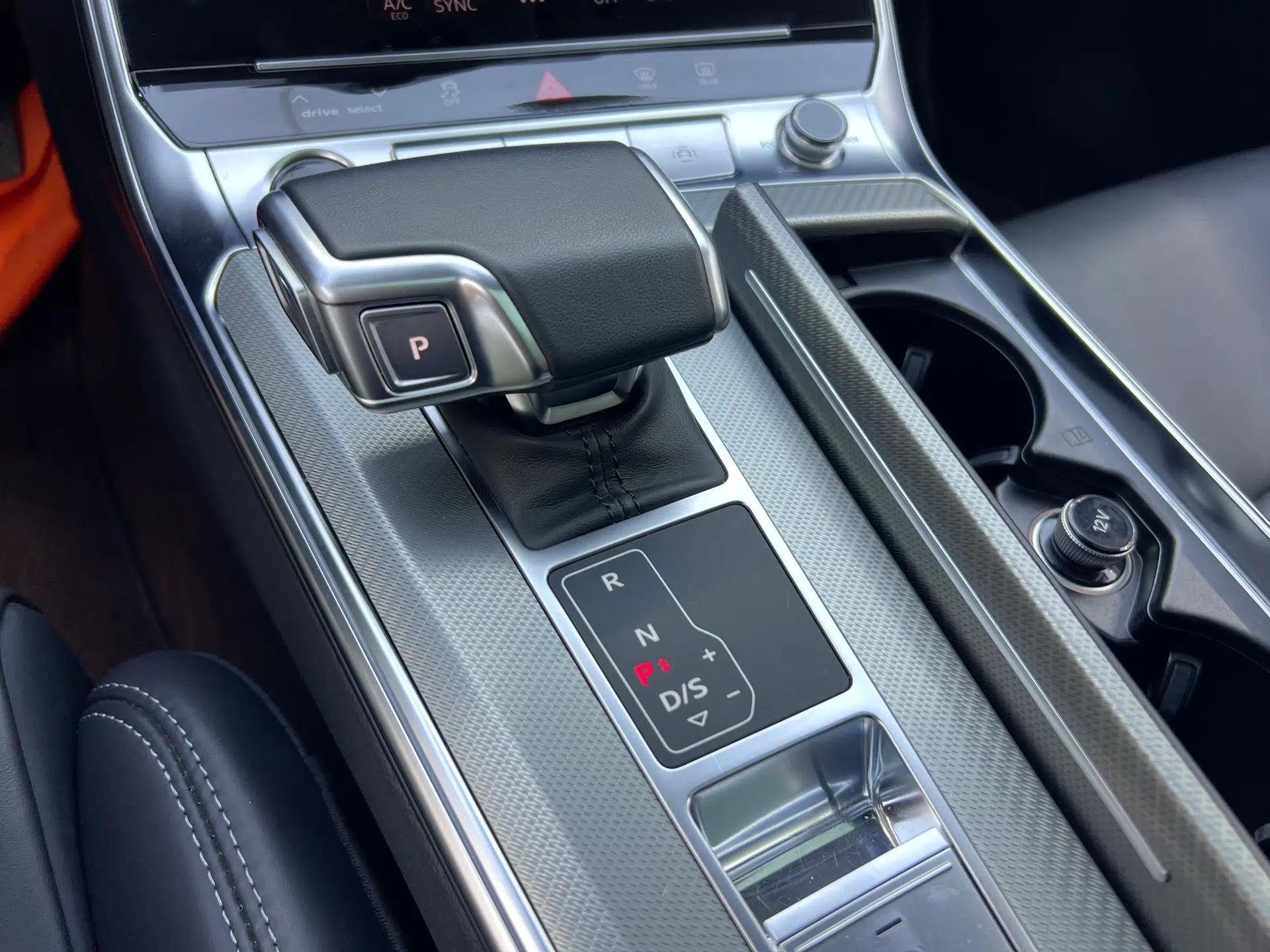 Audi A6L 2023 Revised 45 TFSI Prestige Elegant Edition — миниатюра 15