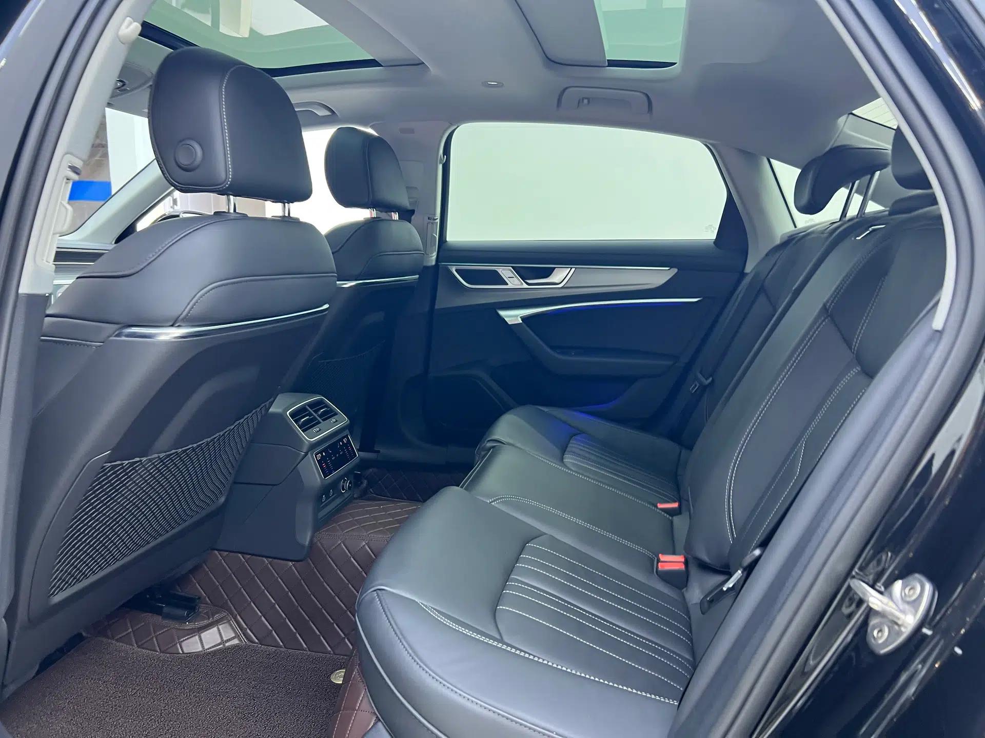 Audi A6L 2023 Revised 45 TFSI Prestige Elegant Edition — миниатюра 17