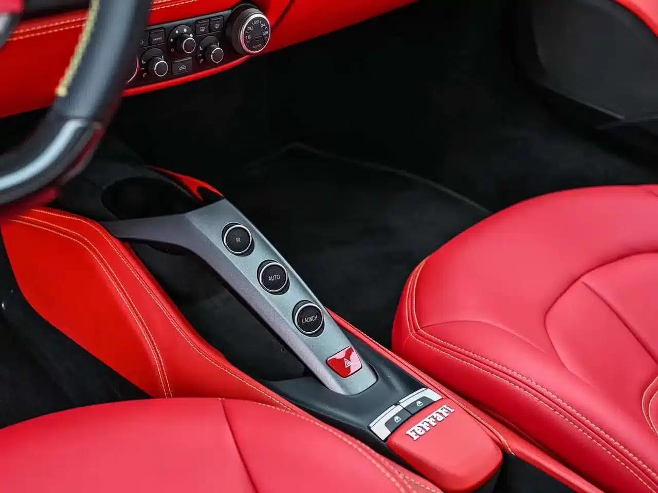 2015 Ferrari 488 GTB — миниатюра 5