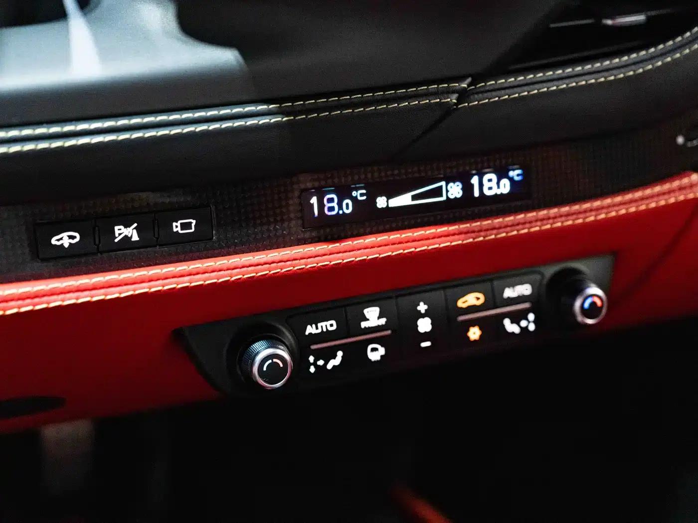 Ferrari F8 2019 Tributo 3.9T V8 — миниатюра 11