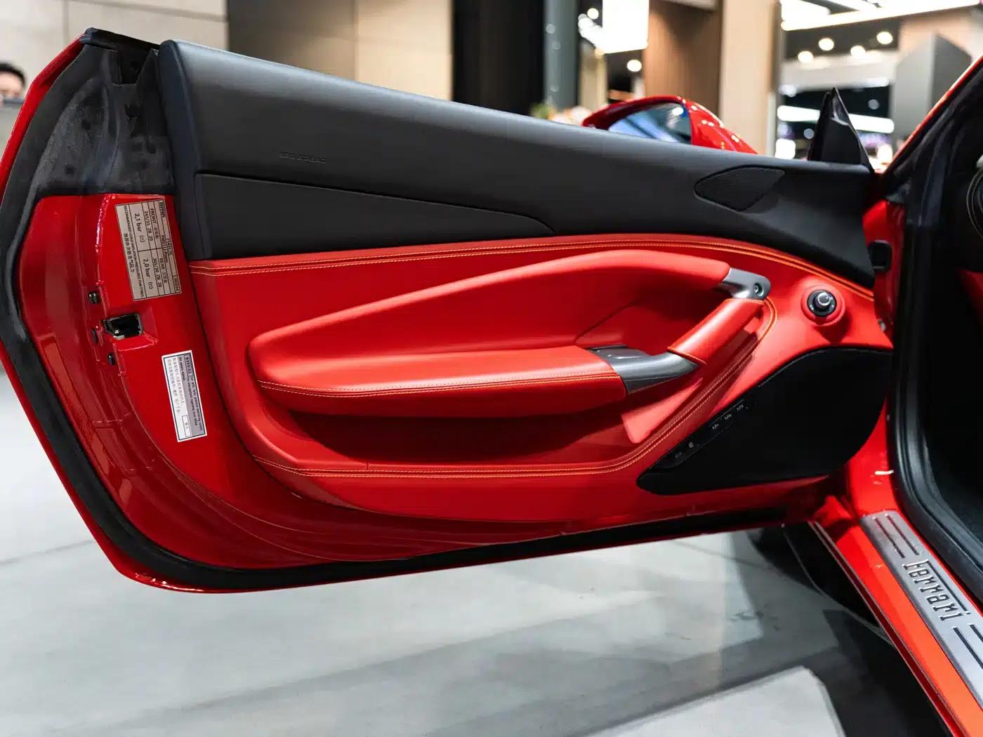 Ferrari F8 2019 Tributo 3.9T V8 — миниатюра 17