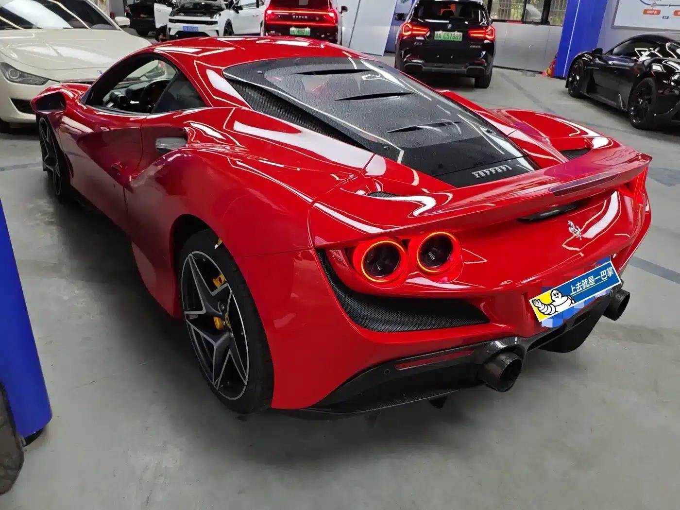 Ferrari F8 2019 Tributo 3.9T V8 — миниатюра 2