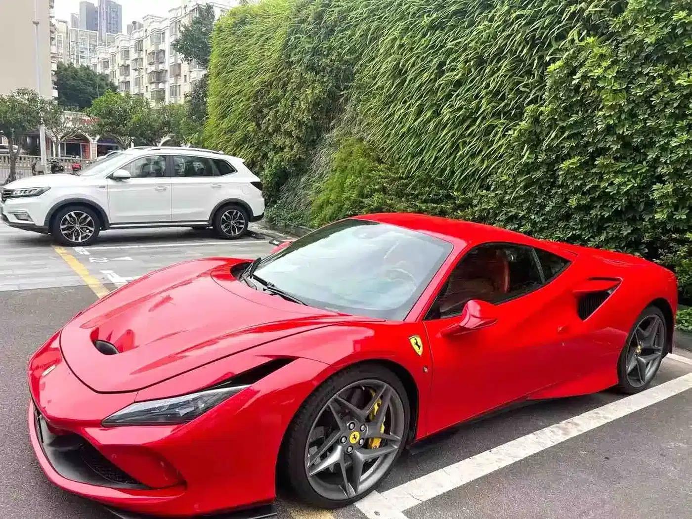 Ferrari F8 2019 Tributo 3.9T V8 — миниатюра 1