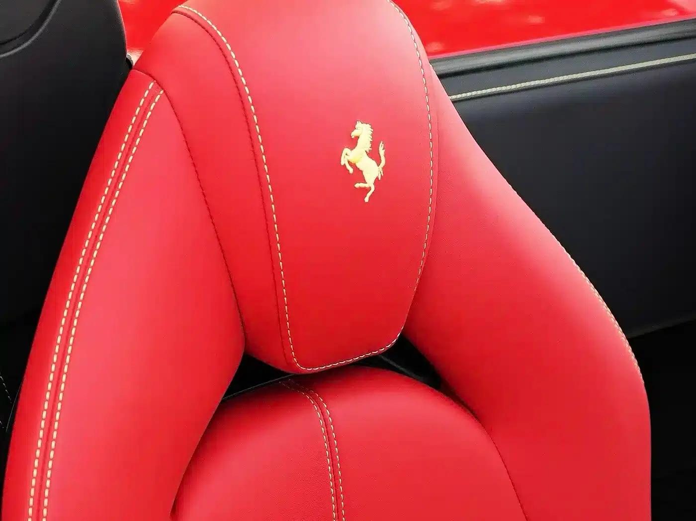 Ferrari F8 Spider 2020 3.9T V8 — миниатюра 3
