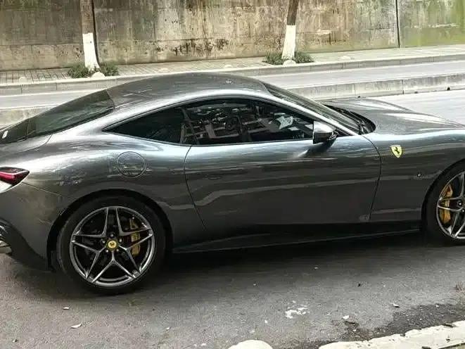 Roma 2020 3.9T V8 — миниатюра 3