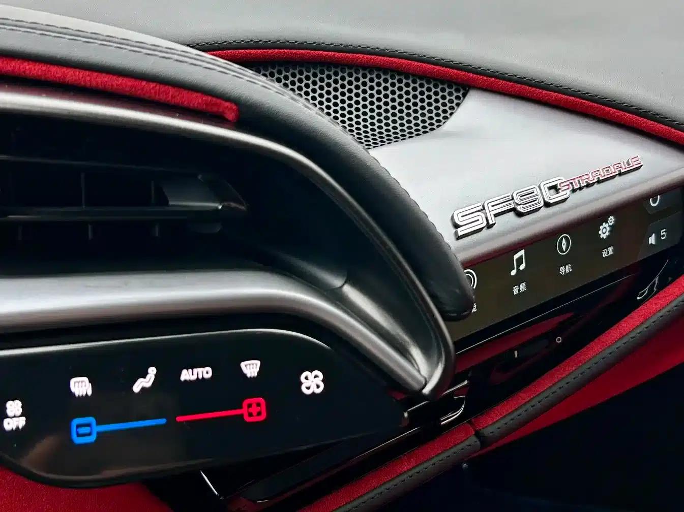 SF90 2021 3.9T V8 Spider — миниатюра 6