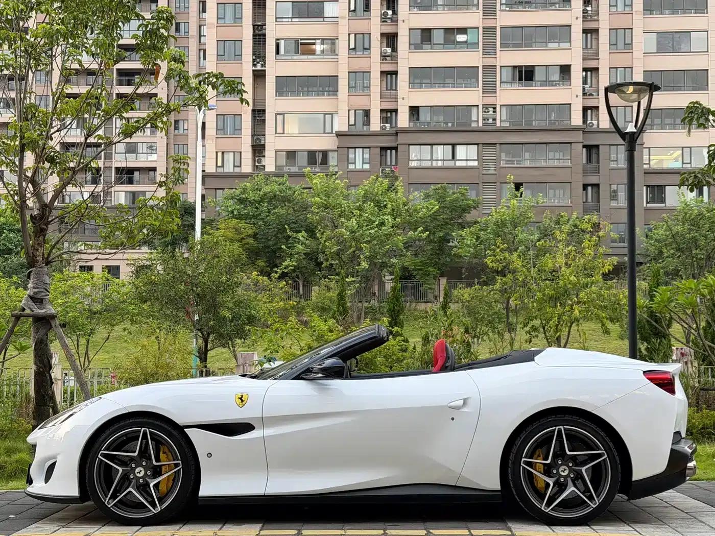 2018 Portofino 3.9T — миниатюра 2
