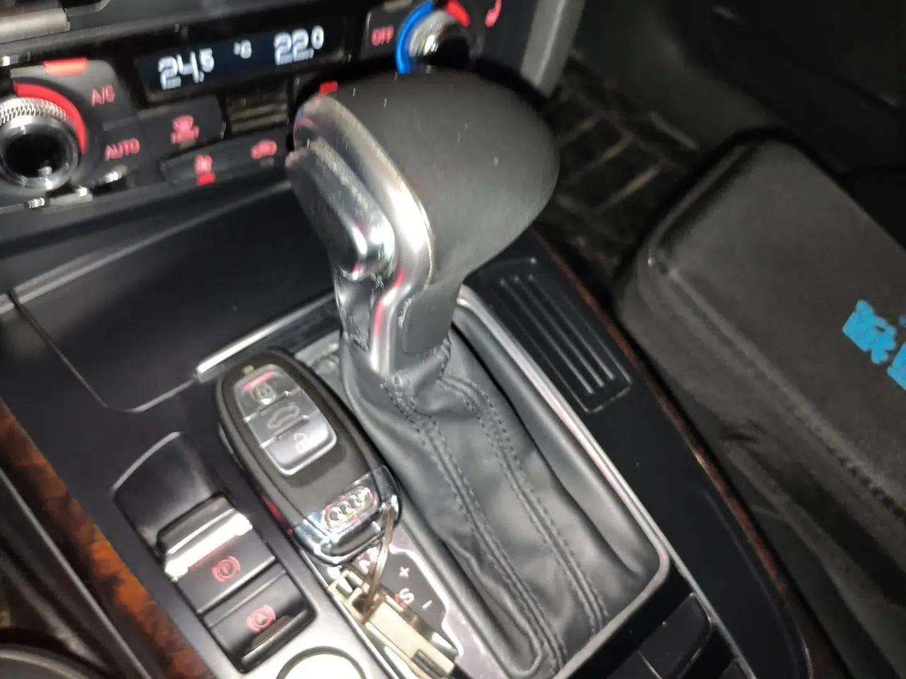 Audi A4L 2016 35 TFSI Collector's Edition Automatic Standard Model — миниатюра 14