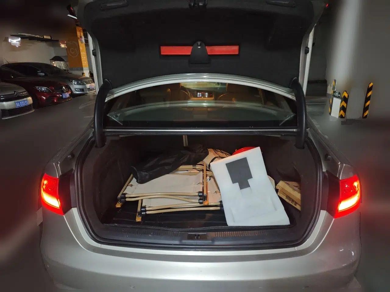 Audi A4L 2015 35 TFSI Automatic Standard Model — миниатюра 19