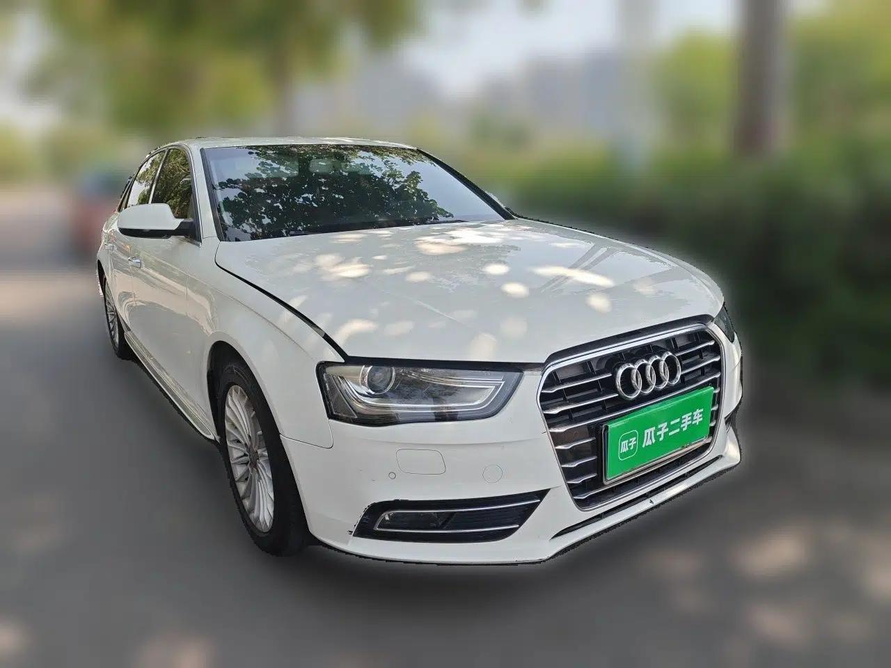 Audi A4L 2016 35 TFSI Collector's Edition Automatic Standard Model — миниатюра 3