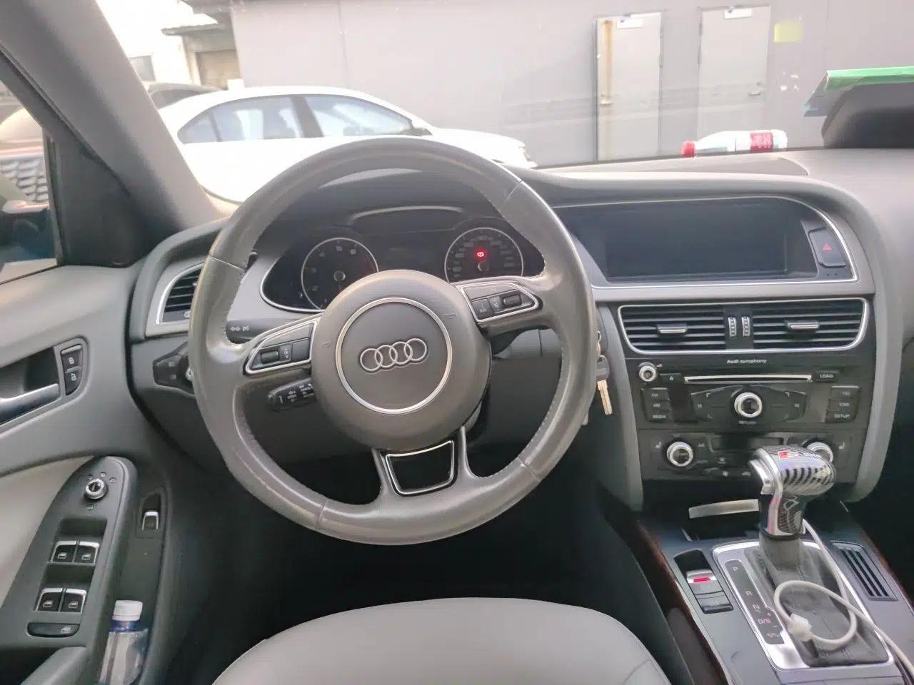 Audi A4L 2016 35 TFSI Automatic Comfort Model — миниатюра 10