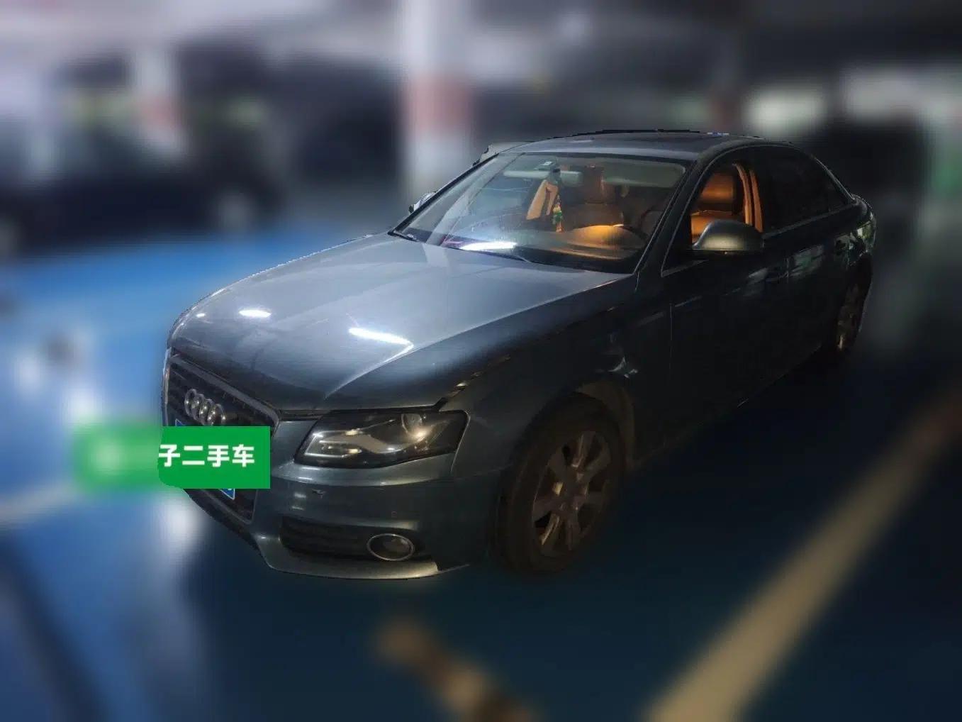 Audi A4L 2012 2.0 TFSI automatic Comfort trim level — миниатюра 1