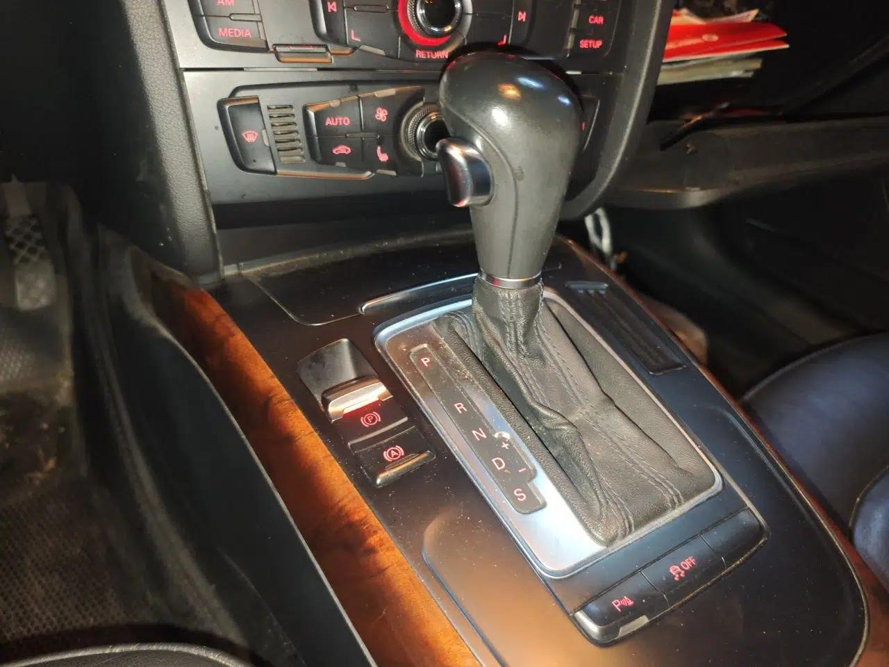Audi A4L 2012 2.0 TFSI automatic Comfort trim level — миниатюра 14