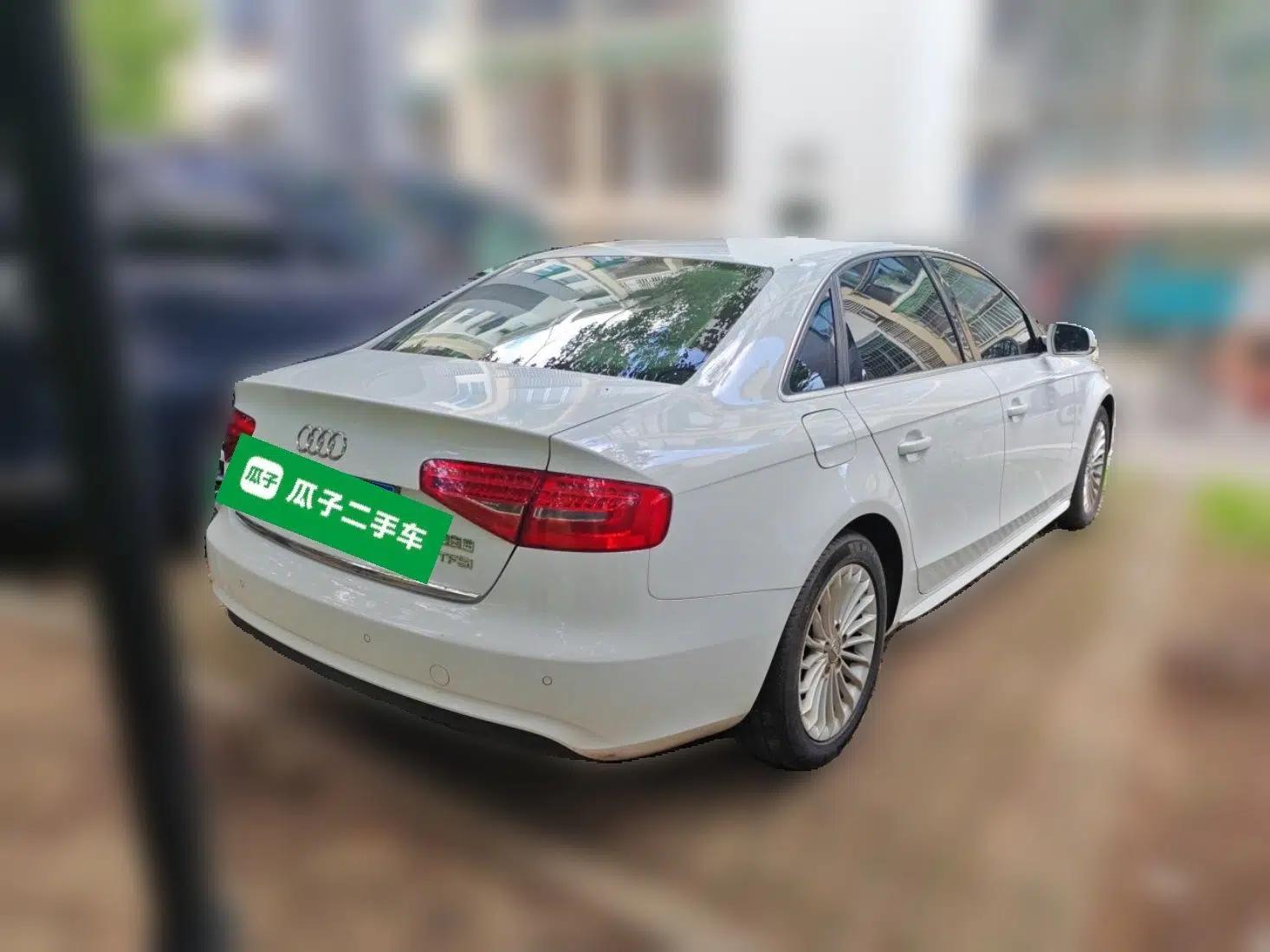 Audi A4L 2015 35 TFSI Automatic Technology Model — миниатюра 6
