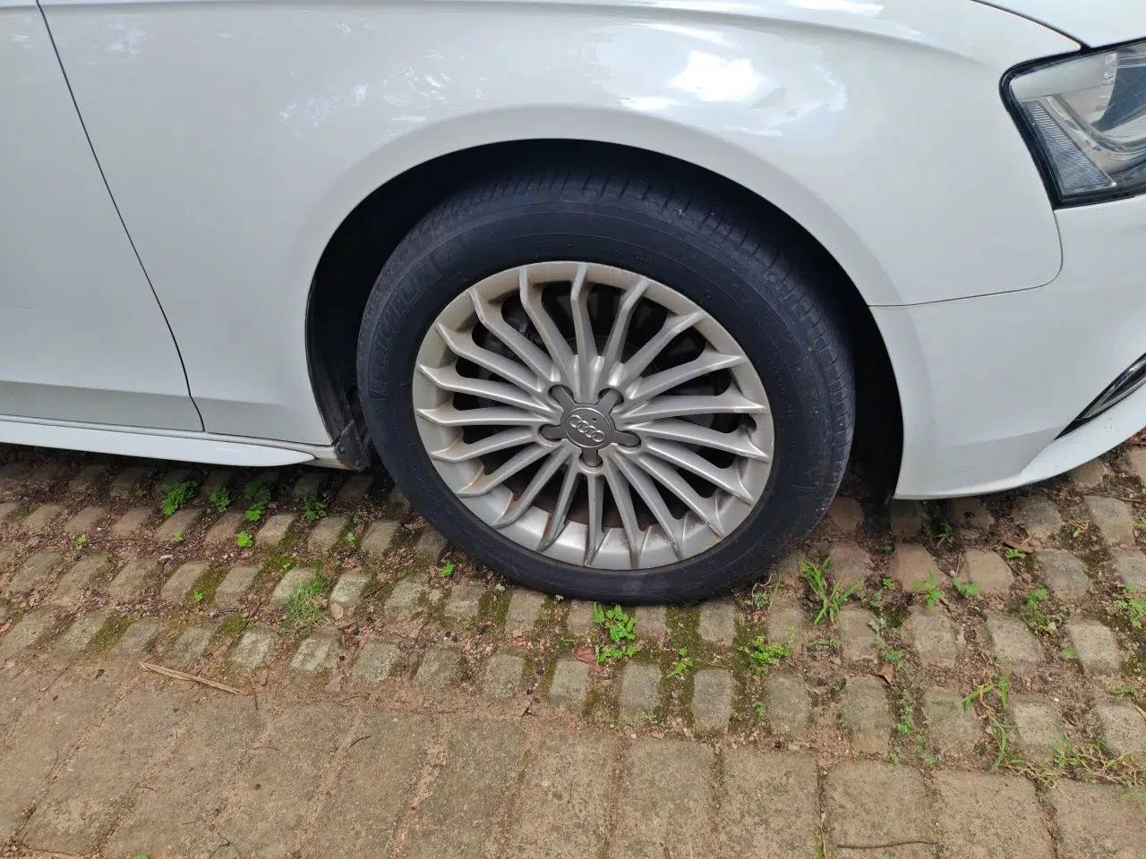 Audi A4L 2015 35 TFSI Automatic Technology Model — миниатюра 8