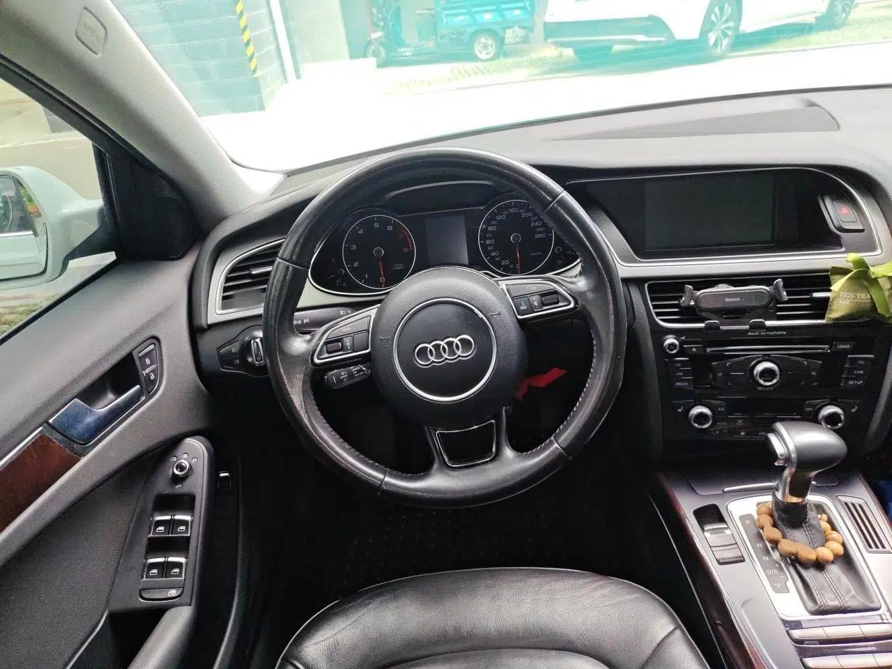 Audi A4L 2015 35 TFSI Automatic Technology Model — миниатюра 10