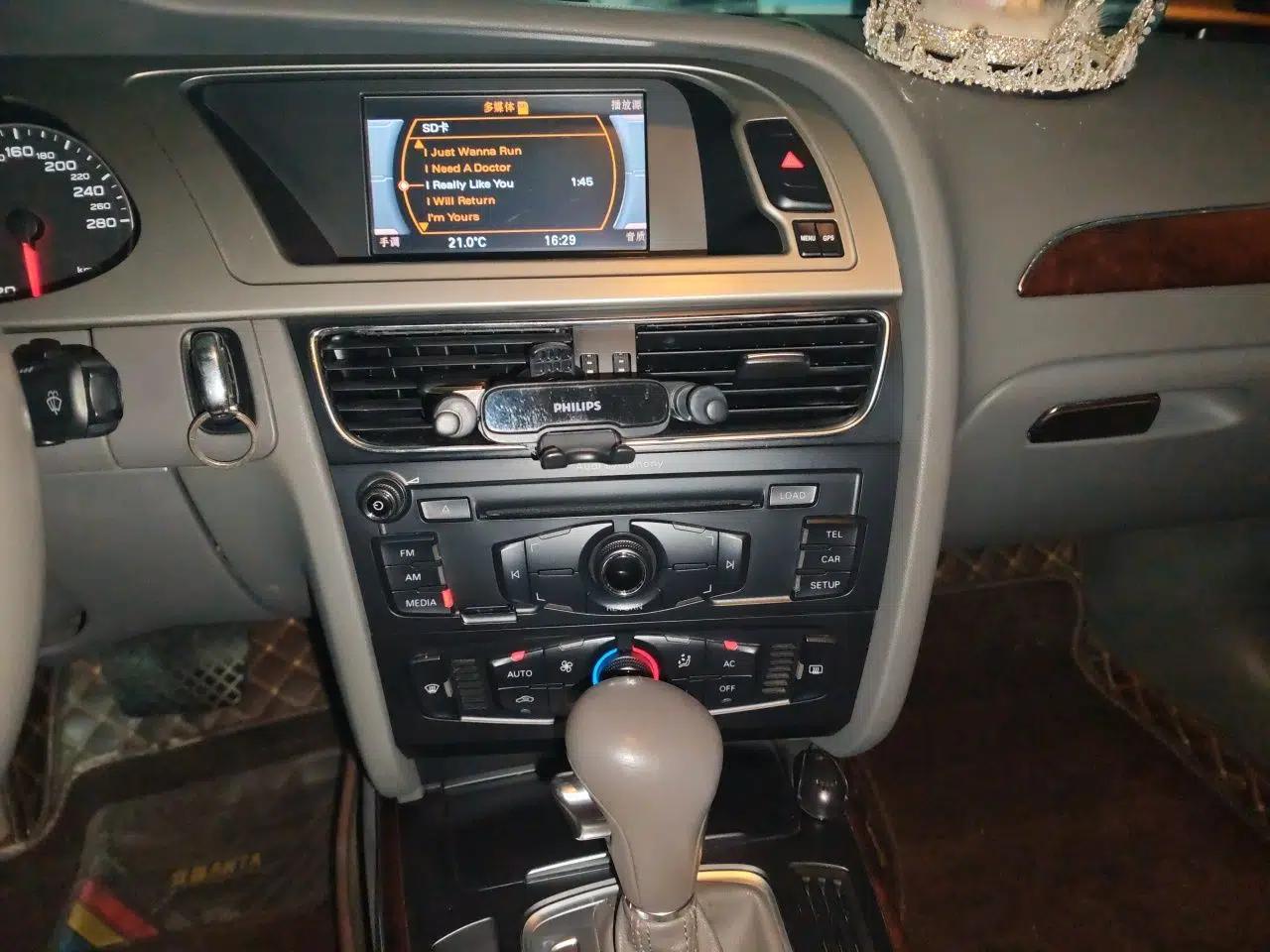 Audi A4L 2012 2.0 TFSI automatic Comfort trim level — миниатюра 13