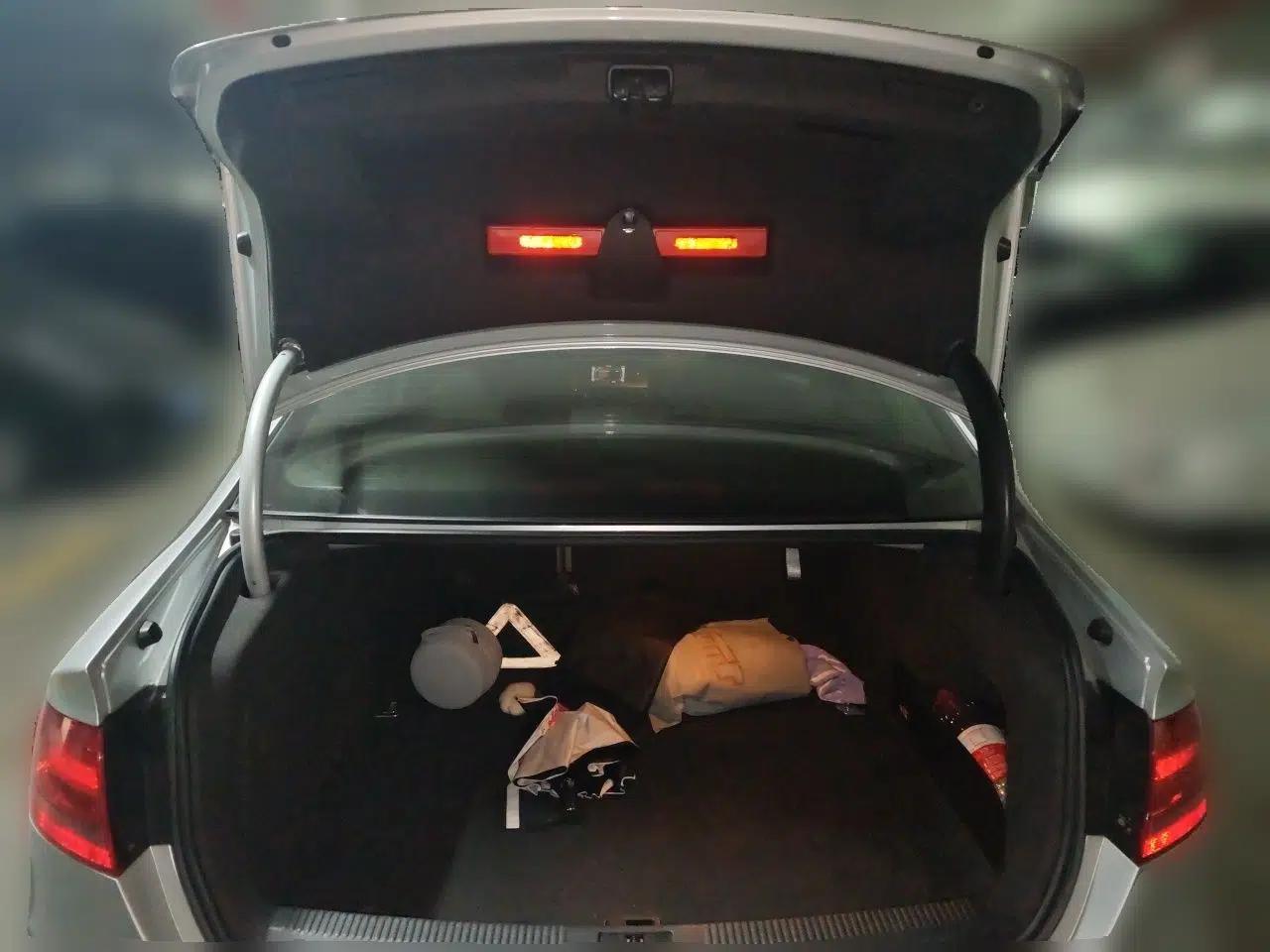 Audi A4L 2012 2.0 TFSI automatic Comfort trim level — миниатюра 19