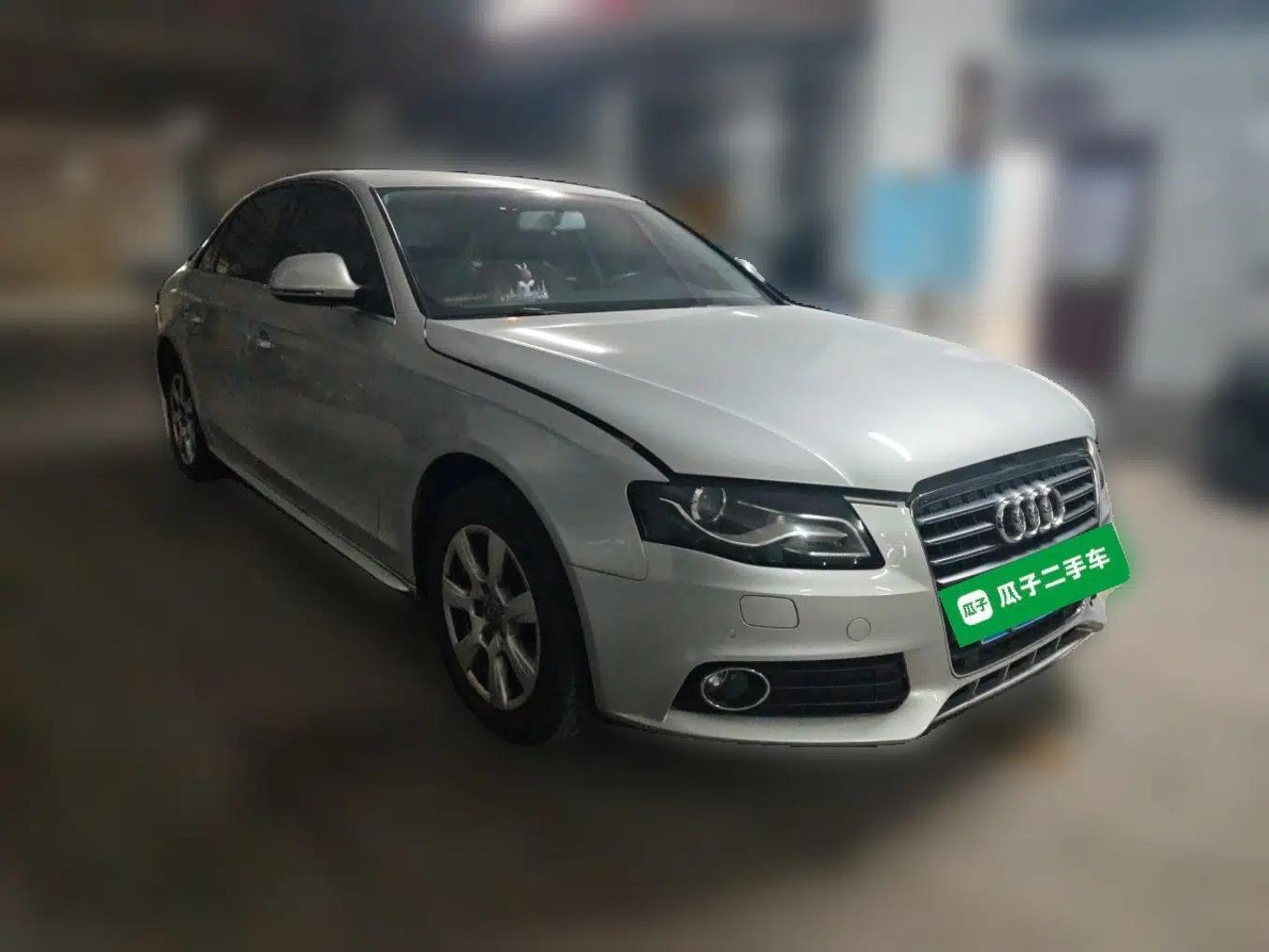 Audi A4L 2012 2.0 TFSI automatic Comfort trim level — миниатюра 3