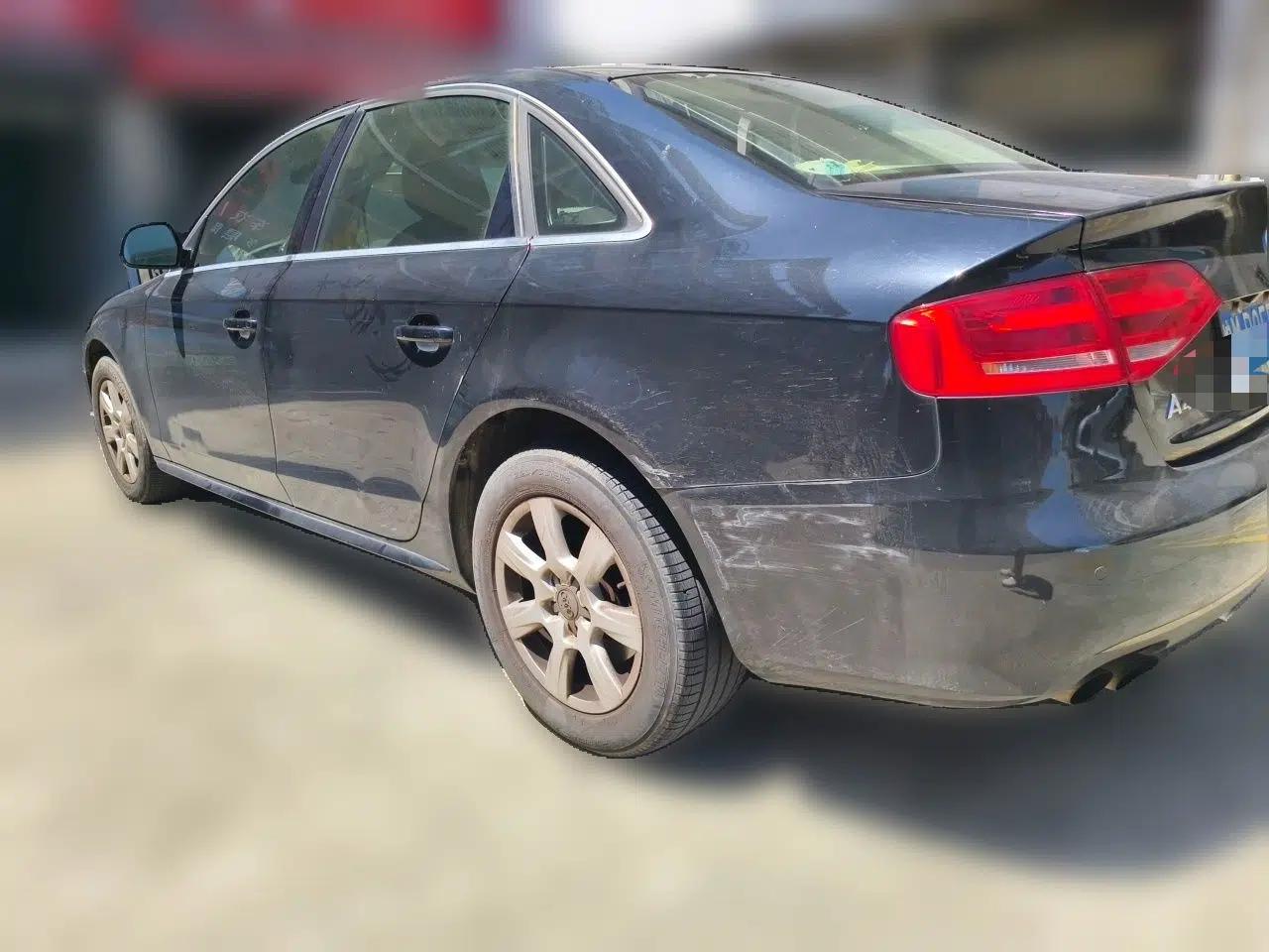 Audi A4L 2012 1.8 TFSI Manual Comfort Model — миниатюра 4