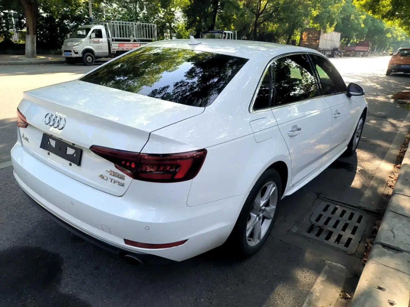 Audi A4L 2018 30th Anniversary Edition 40 TFSI Trendy Model — миниатюра 6