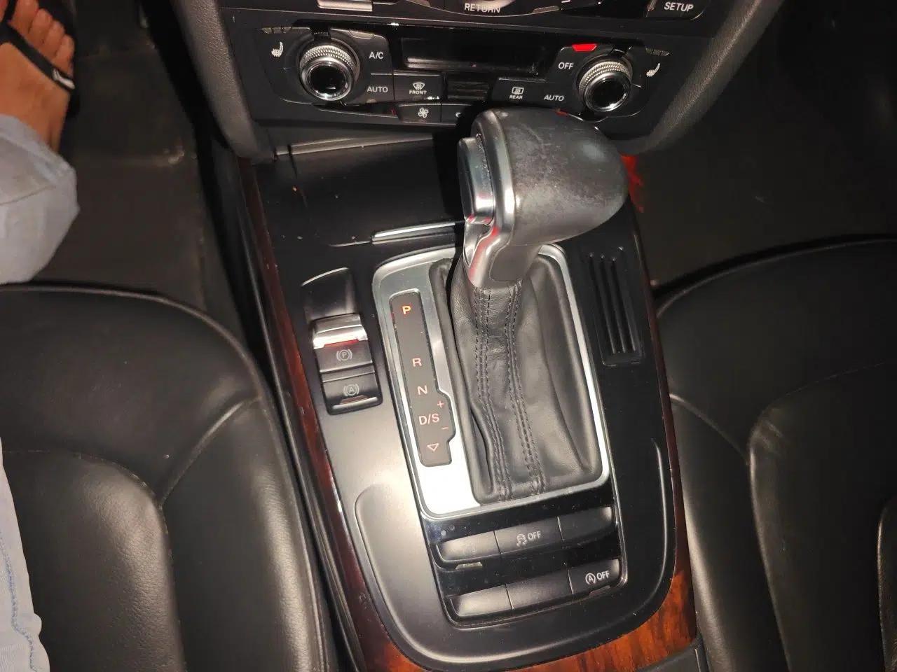 Audi A4L 2015 35 TFSI Automatic Comfort Model — миниатюра 14