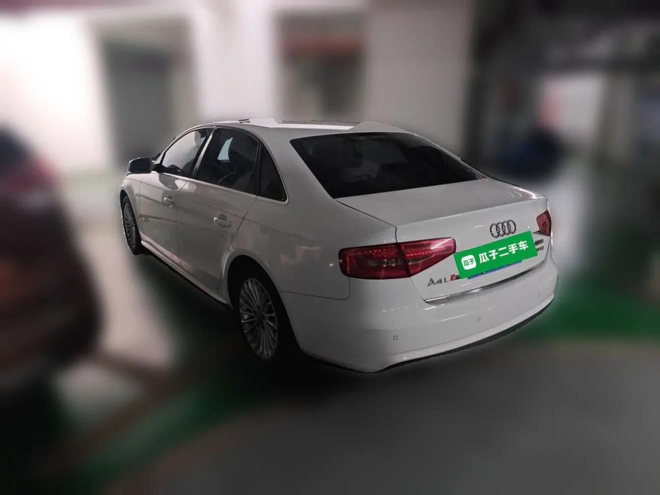 Audi A4L 2015 35 TFSI Automatic Comfort Model — миниатюра 4