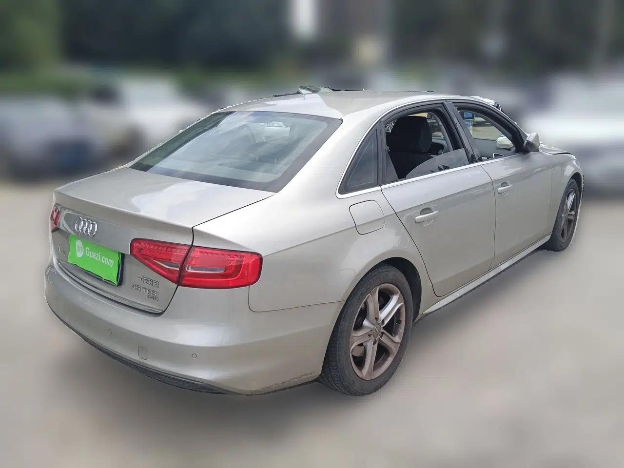 Audi A4L 2015 45 TFSI quattro Individual Sport Edition — миниатюра 6