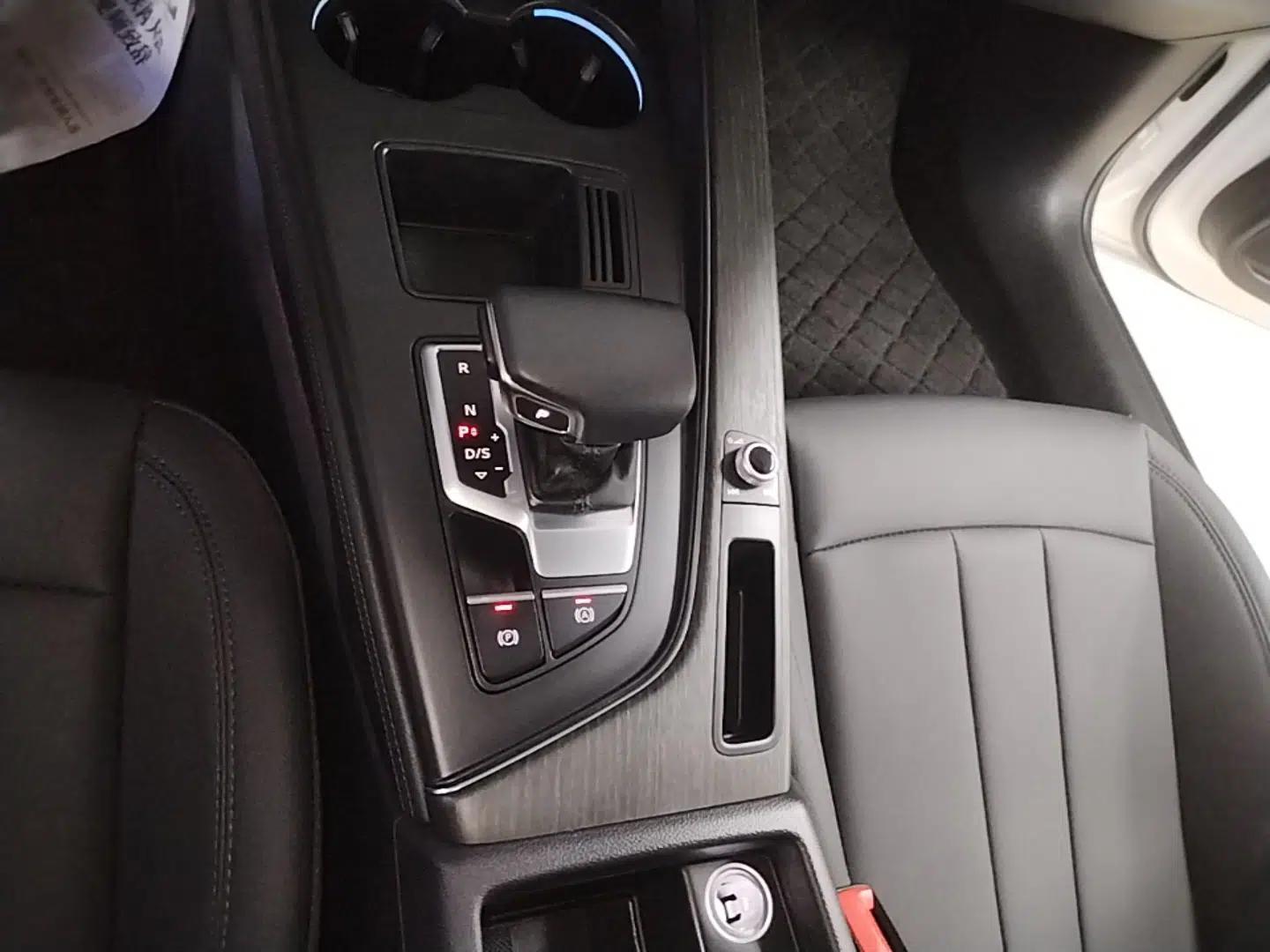 Audi A4L 2022 40 TFSI Stylish and Elegant Edition — миниатюра 21