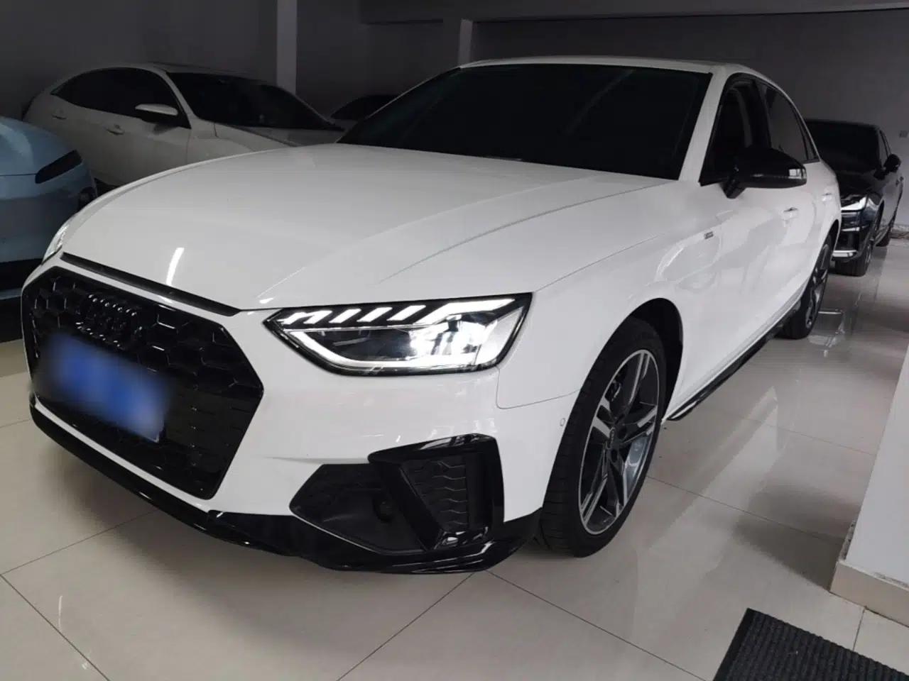 Audi A4L 2022 40 TFSI Luxury Dynamic Model — миниатюра 1