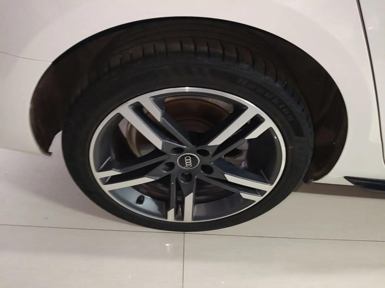 Audi A4L 2022 40 TFSI Luxury Dynamic Model — миниатюра 11