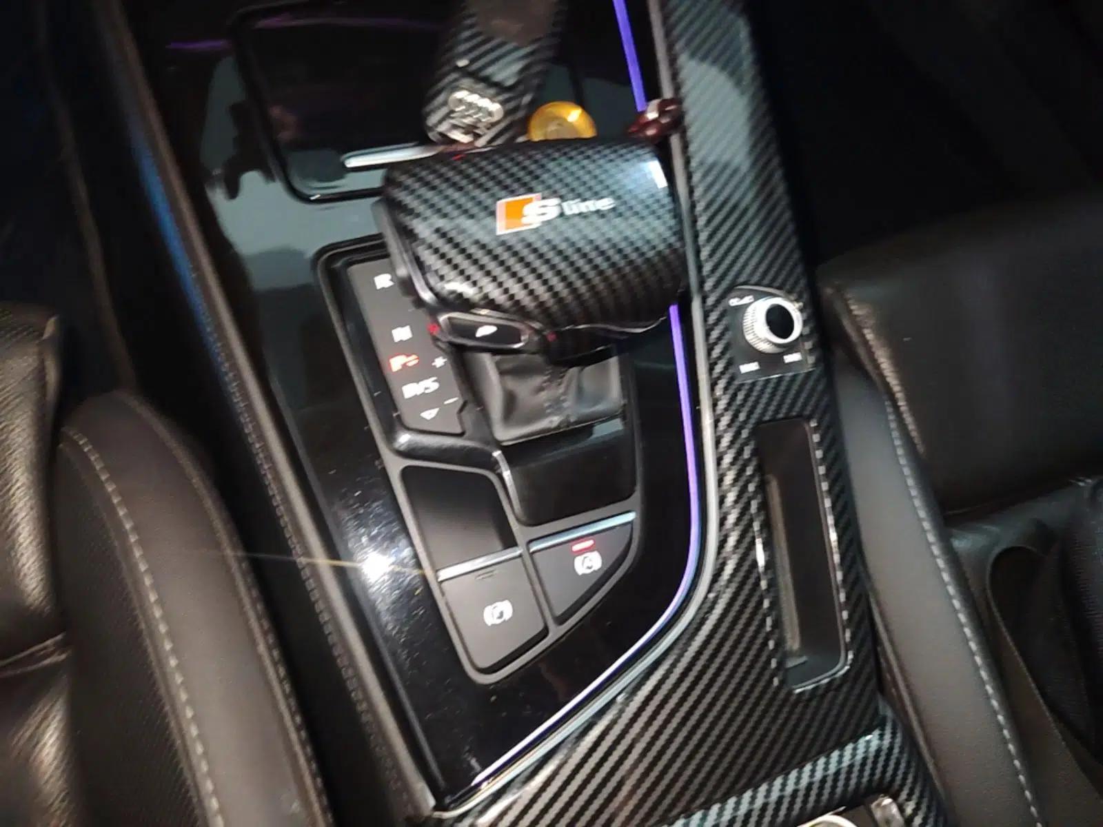 Audi A4L 2022 40 TFSI Luxury Dynamic Model — миниатюра 16