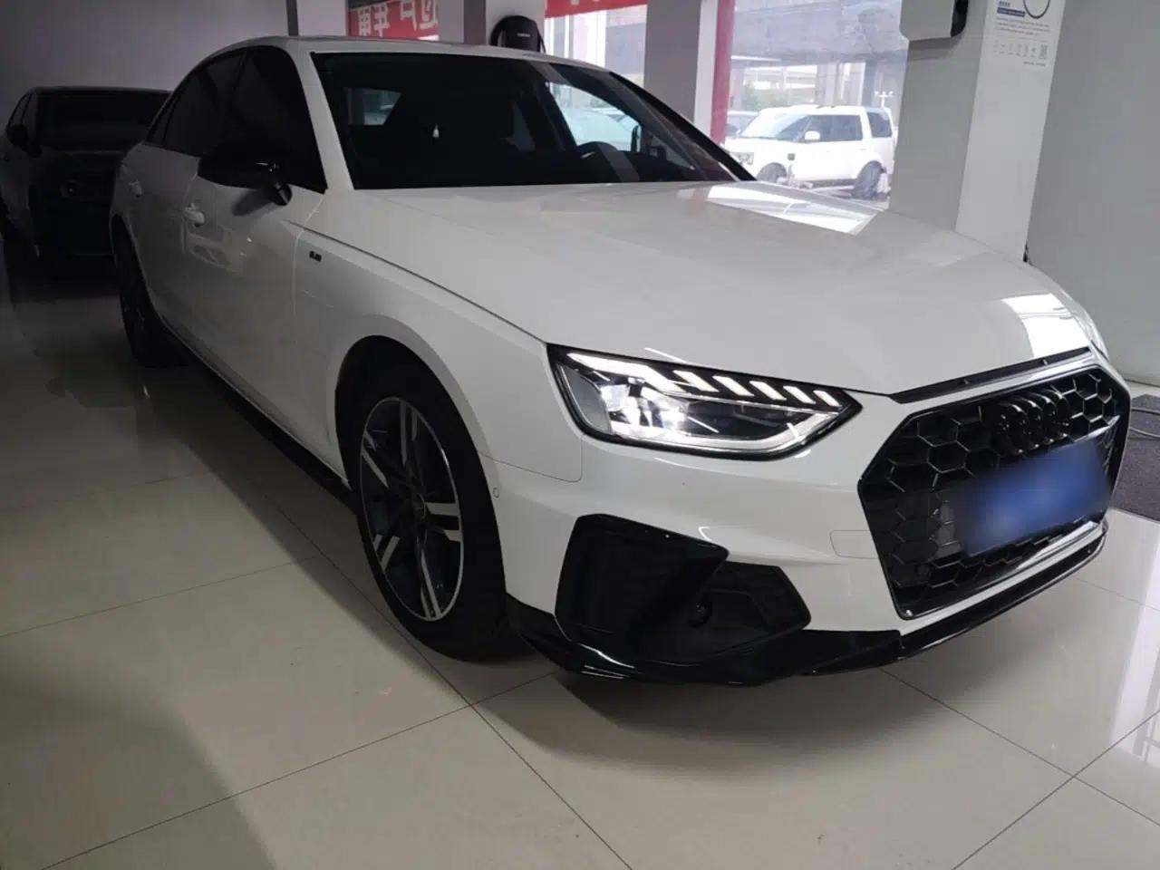 Audi A4L 2022 40 TFSI Luxury Dynamic Model — миниатюра 3