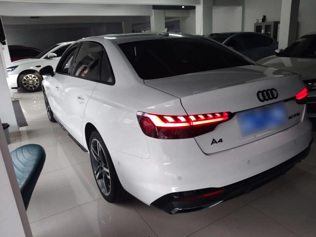 Audi A4L 2022 40 TFSI Luxury Dynamic Model — миниатюра 4