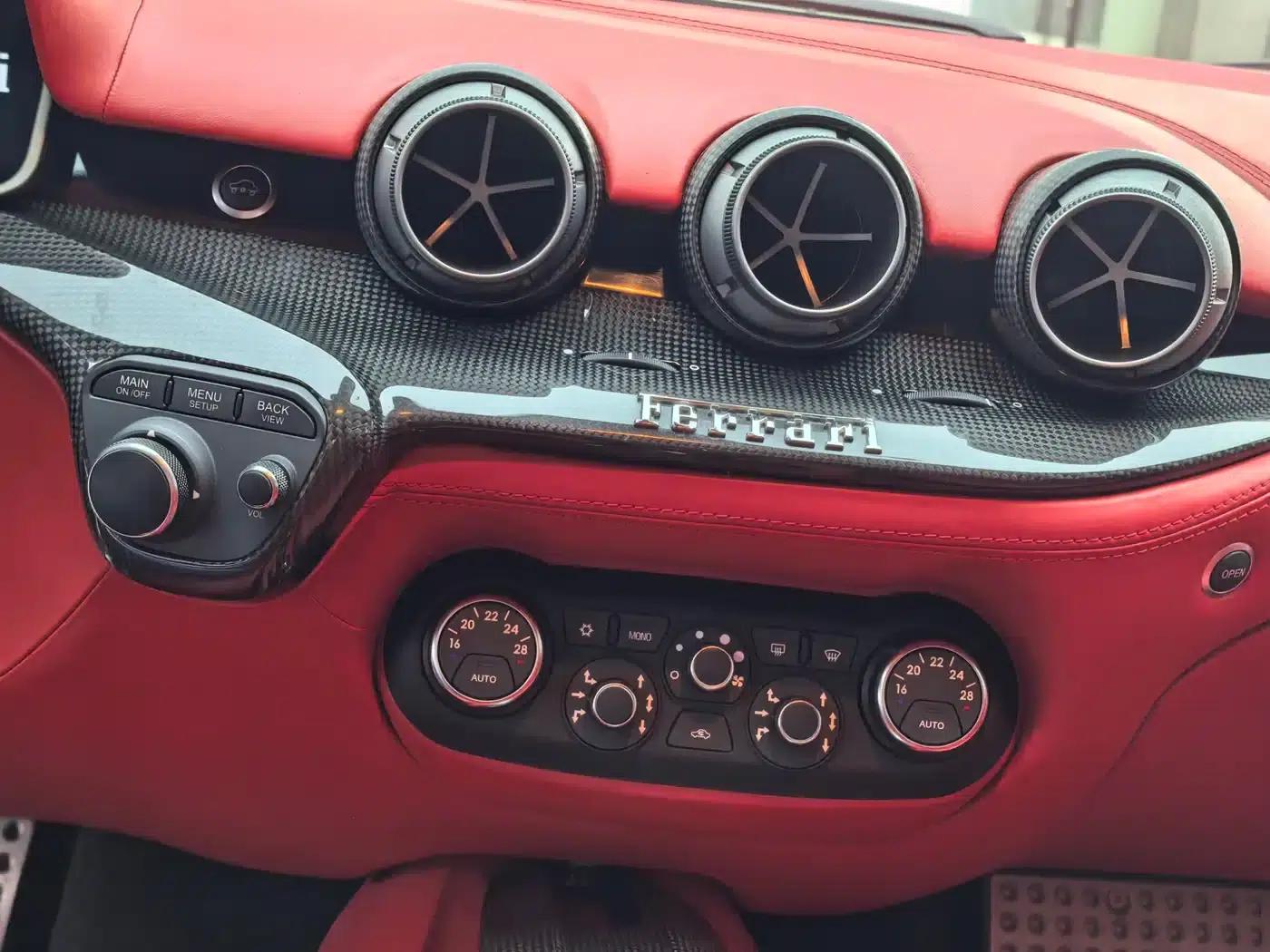 2013 F12berlinetta 6.3L Standard Model — миниатюра 14