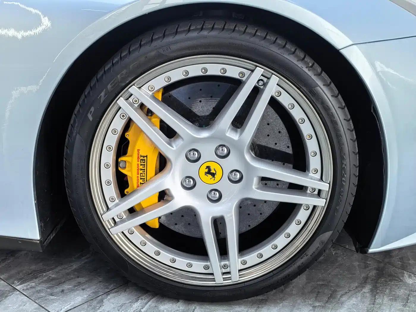 2013 F12berlinetta 6.3L Standard Model — миниатюра 6