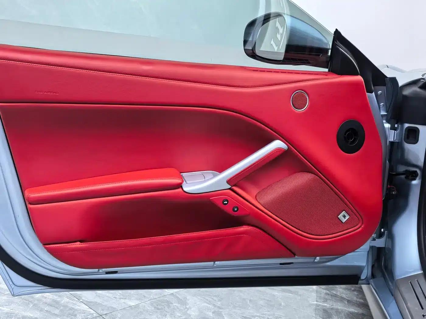 2013 F12berlinetta 6.3L Standard Model — миниатюра 8