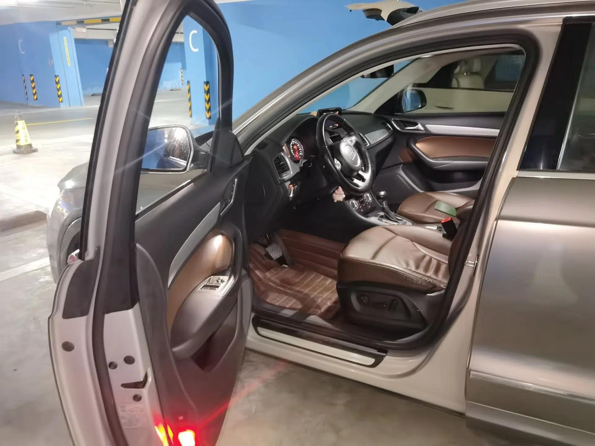 Audi Q3 2012 35 TFSI quattro Comfort Model — миниатюра 16