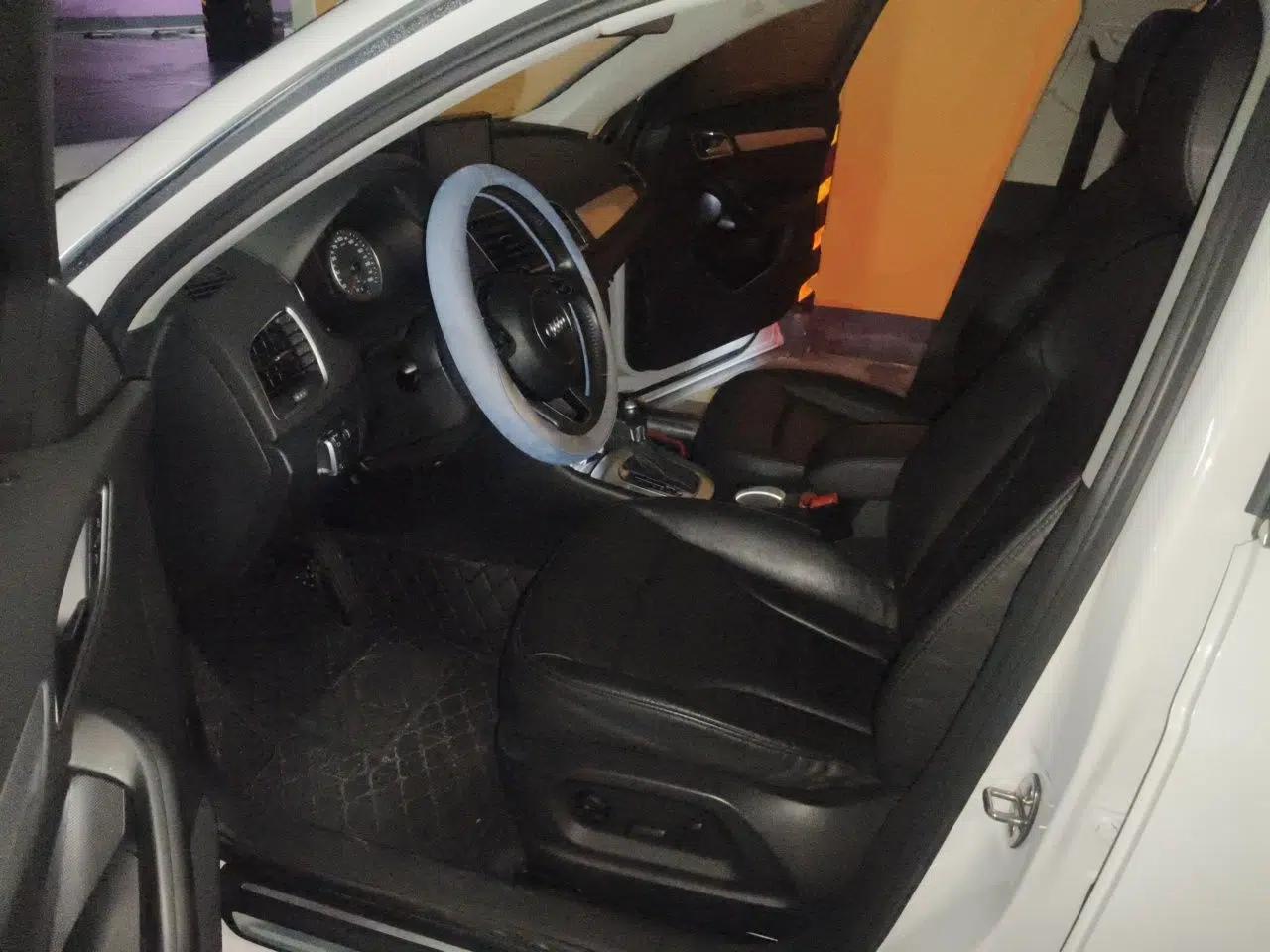 Audi Q3 2015 35 TFSI Comfort Model — миниатюра 16